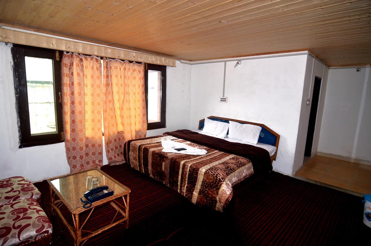 Kashmir House Hotel Pahalgām Kültér fotó