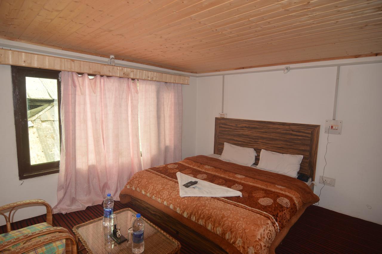 Kashmir House Hotel Pahalgām Kültér fotó